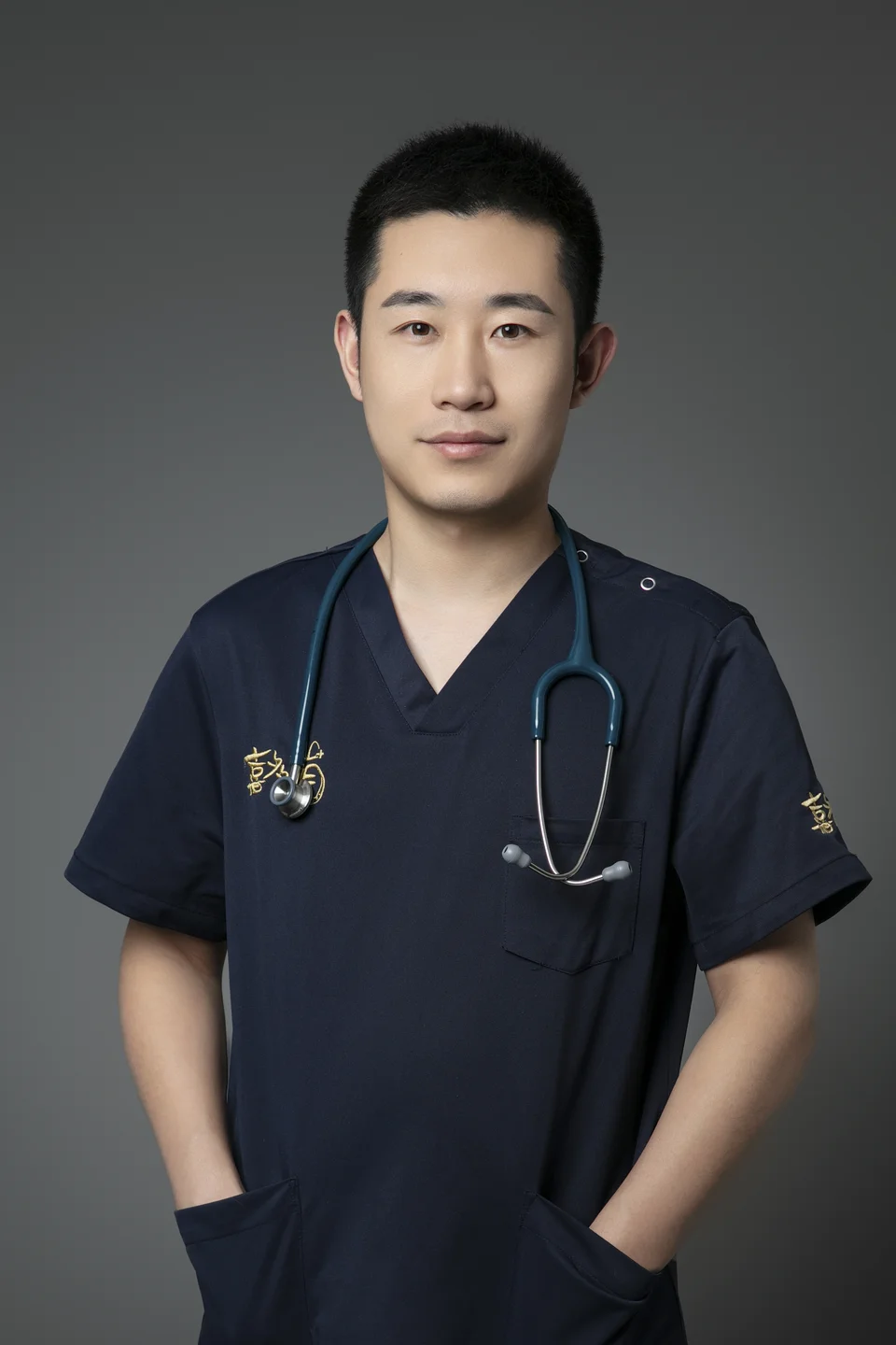 龙炳庚医生肖像