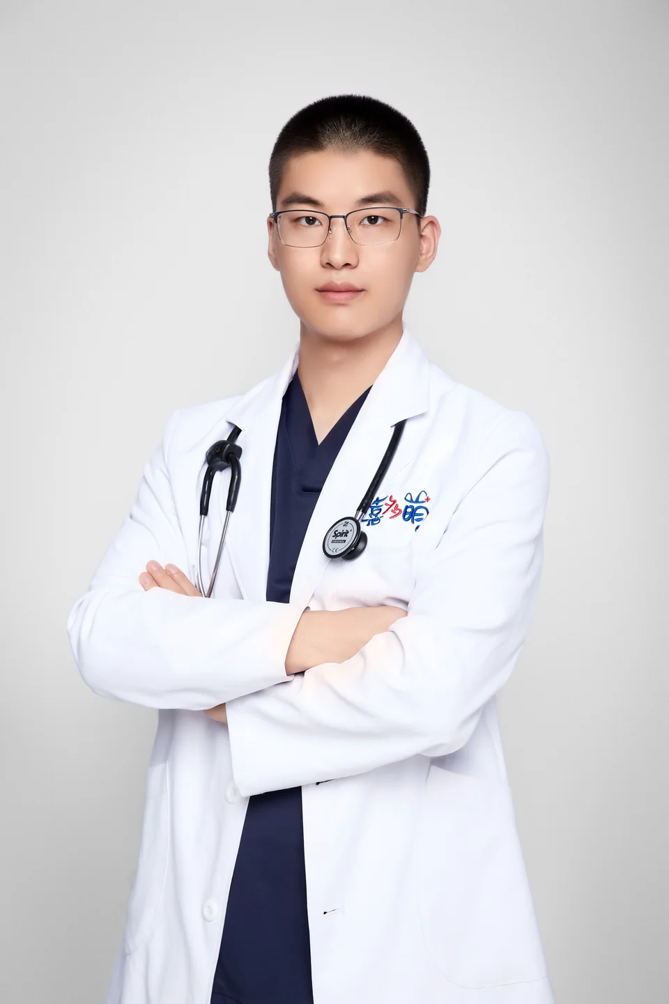 袁丙龙医生肖像